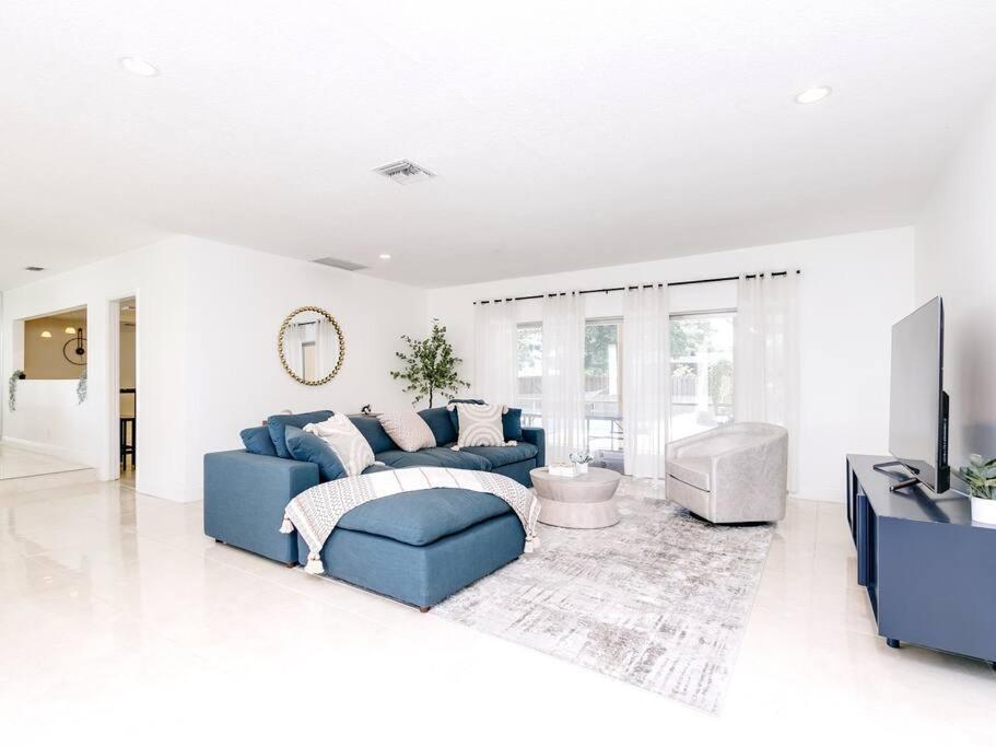 Modern Spacious 5-Bedroom Home With Pool Hollywood Esterno foto