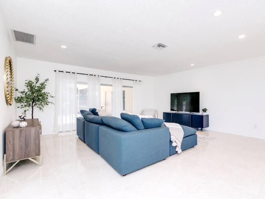 Modern Spacious 5-Bedroom Home With Pool Hollywood Esterno foto